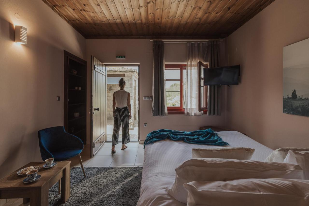 Rouista Tzoumerka Resort Vourgareli Pokoj fotografie