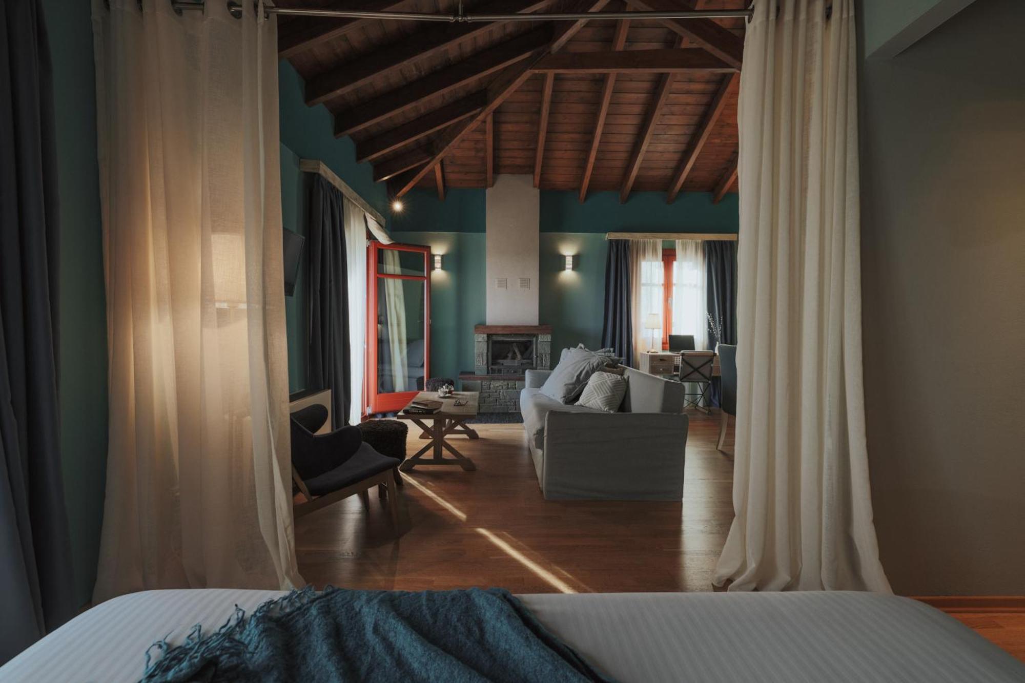 Rouista Tzoumerka Resort Vourgareli Pokoj fotografie